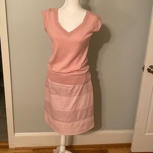 W by Worth pink ensemble! Size S- sz 6 skirt. Gen leather skirt w/ cut out.